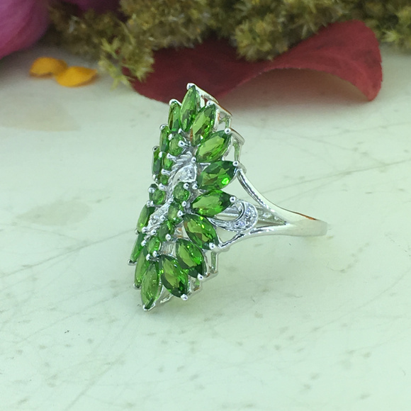 Green Emerald CZ 925 Sterling Silver Cluster Ring - Picture 2 of 7